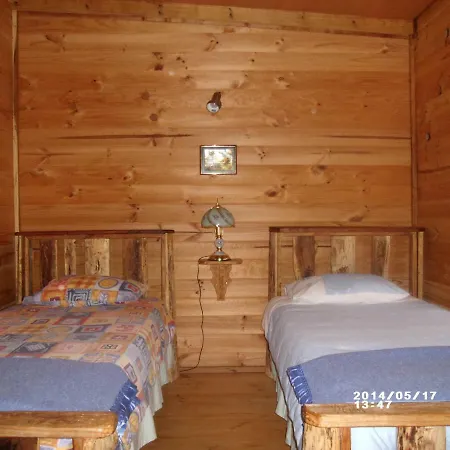 Minnow Cabins Lower Beulah Sheffield Exterior photo